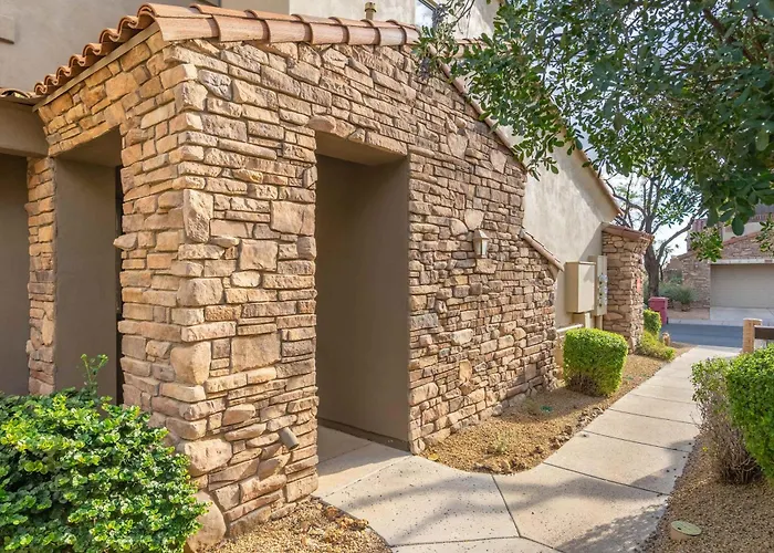 Stylish 2br And 2ba Private Getaway *