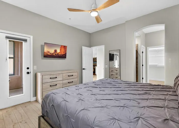 Stylish 2br And 2ba Private Getaway Holiday home