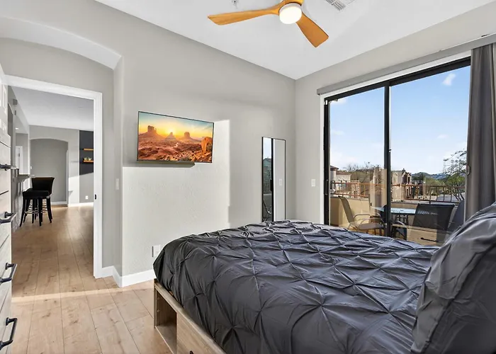 Stylish 2br And 2ba Private Getaway *