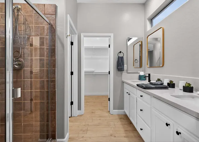 Stylish 2br And 2ba Private Getaway Scottsdale
